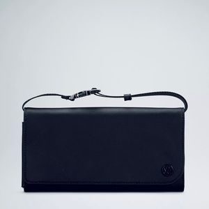 Lululemon wallet clutch crossbody
